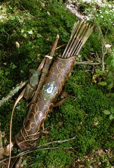 merf-elven-blades-quiver-and-blade.jpg