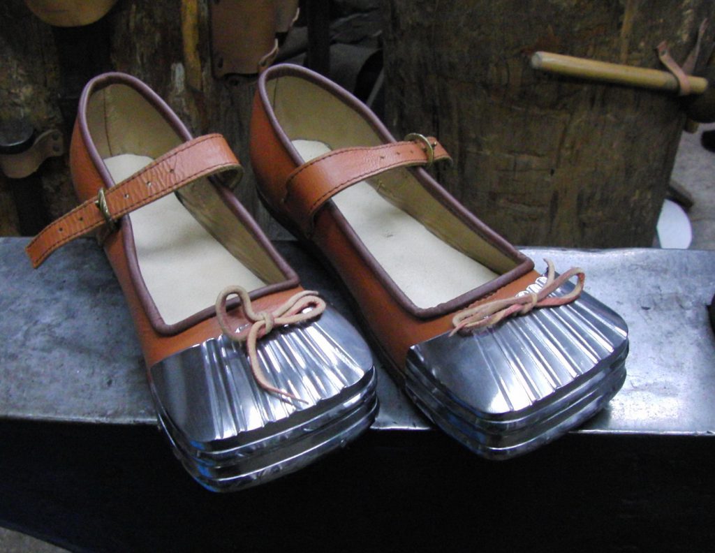steel-toed-turnshoes.jpg