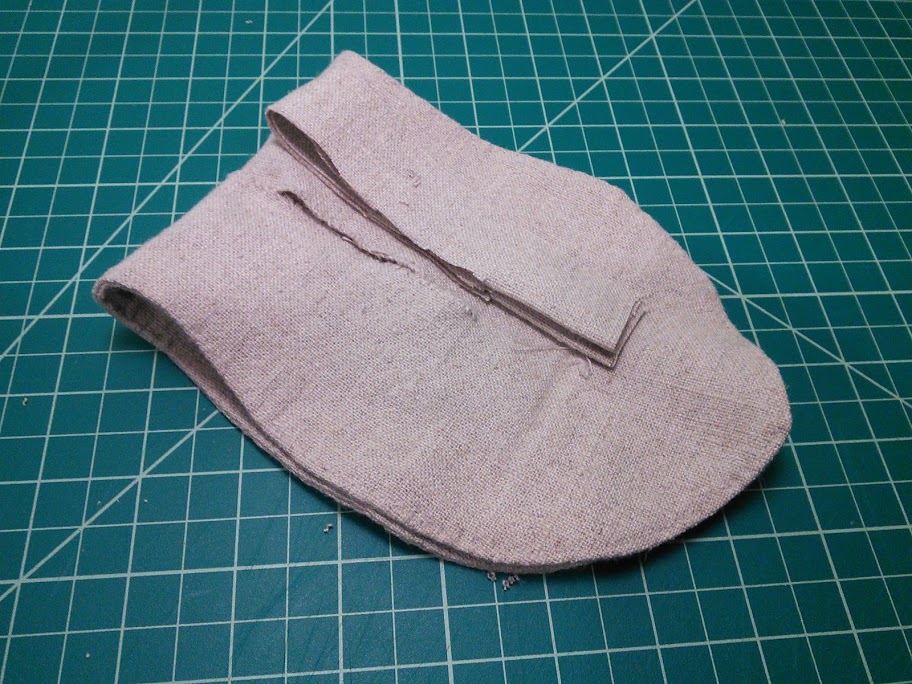 making-pouch-08-cut-facing.jpg