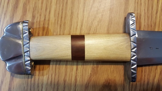 Heirloom apple wood grip