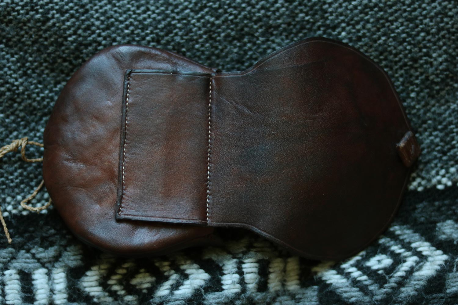 pouch rear.jpg