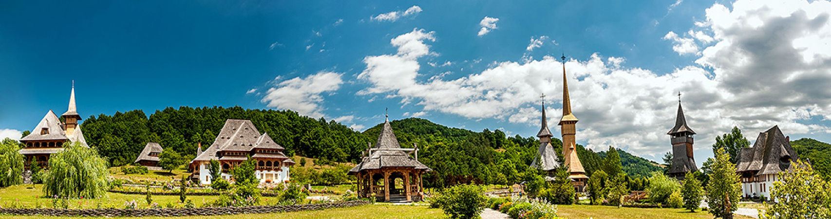 Mănăstirea_Bârsana_Maramureș.jpg