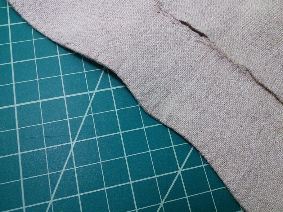 Making-pouch-07-finished-edge.jpg